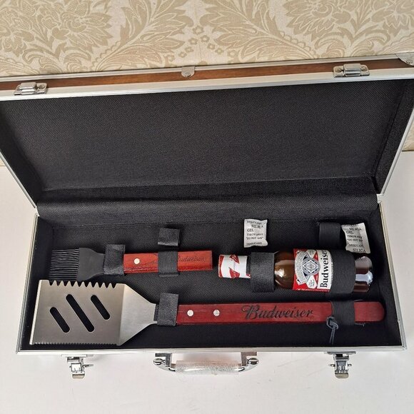 Budweiser Grill Kit In Aluminum Trimmed Case Spatula Basting Brush Logo - Picture 7 of 14